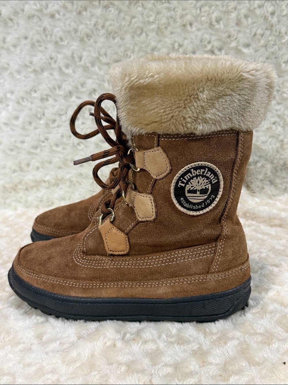 Timberland Brown Suede Shearling-Trim Lace-Up Boots, size 6.5
